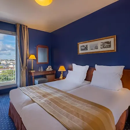 Amiral Hotel 4*