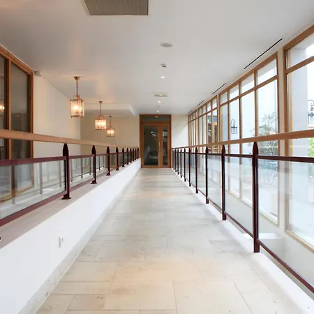 Hotel Amiral 4*