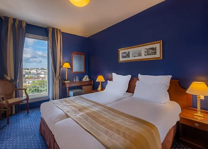 Amiral Hotel 4*