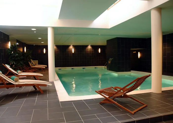 Amiral Hotel