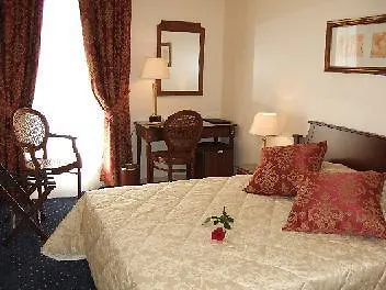 Amiral 4* Париж