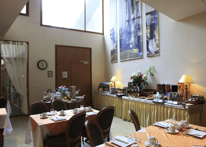 Amiral 4* Paris